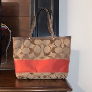OFFERS???? Coach tote bag (small)